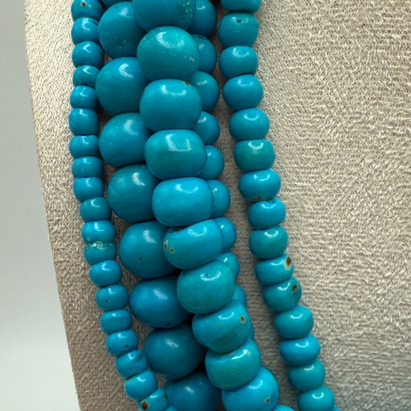 Monies Gerda Lynggaard Elegant Turquoise Color Beaded Buffalo Bone Necklace - Picture 4 of 13